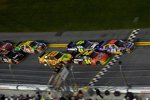 Es geht in die letzte Runde Jamie McMurray vor Jeff Gordon Jimmie Johnson Kevin Harvick