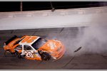 Joey Logano crasht