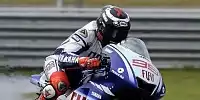 Bild zum Inhalt: Lorenzo und der Kampf mit den Reifen