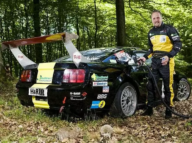 Smudo und sein Ford Mustang mit Biodiesel Titel-Bild zur News: Smudo und sein Ford Mustang mit Biodiesel