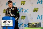 Carl Edwards Roush stellt zwei neue Aflac-Commercials vor