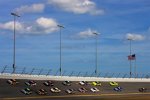 Sprint-Cup-Feld in Turn 4 von Daytona