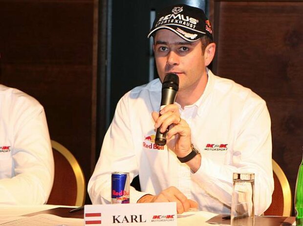 Karl Wendlinger bei einer Pressekonferenz in Prag Karl Wendlinger bei einer Pressekonferenz in Prag