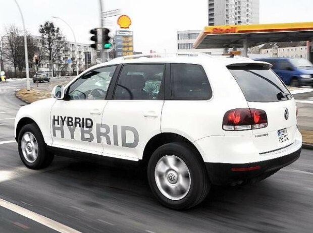 Titel-Bild zur News: Volkswagen Touareg Hybrid