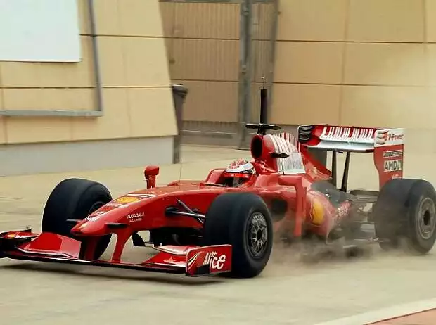 Titel-Bild zur News: Kimi Räikkönen, Manama, Bahrain Sakhir Circuit