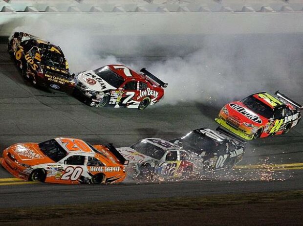 Scott Speed, Robby Gordon, David Ragan, Joey LoganoDaytona, Daytona International Speedway