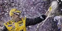 Bild zum Inhalt: Glücklicher Kenseth gewinnt im Daytona-Regen