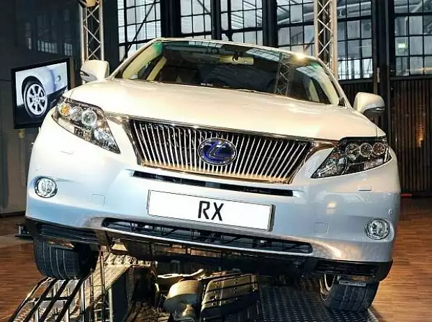 RX 450h Titel-Bild zur News: RX 450h