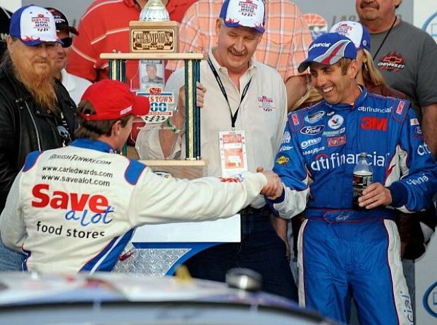 Carl Edwards, Greg Biffle, Las Vegas, Las Vegas Motor Speedway Carl Edwards, Greg Biffle, Las Vegas, Las Vegas Motor Speedway