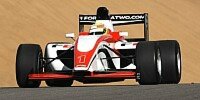 Bild zum Inhalt: Brands Hatch: Formel-2-Auto vorgestellt