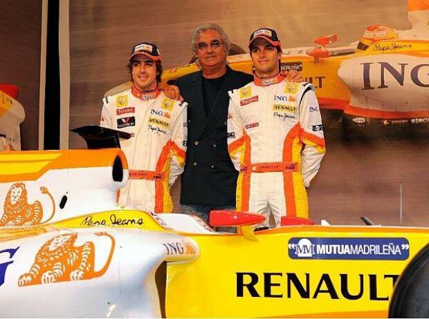 Titel-Bild zur News: Fernando Alonso, Flavio Briatore und Nelson Piquet