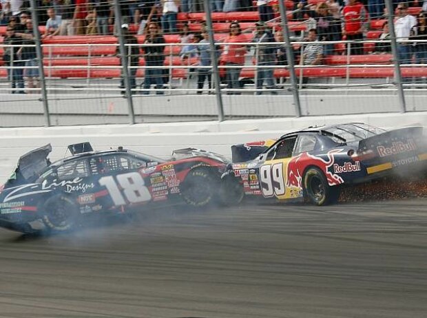 Kyle Busch, Scott Speed, Las Vegas, Las Vegas Motor Speedway Kyle Busch, Scott Speed, Las Vegas, Las Vegas Motor Speedway