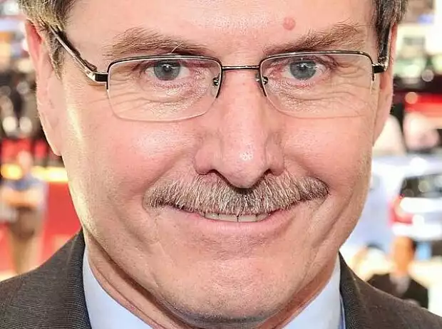 Prof. Ferdinand Dudenhöffer Titel-Bild zur News: Prof. Ferdinand Dudenhöffer