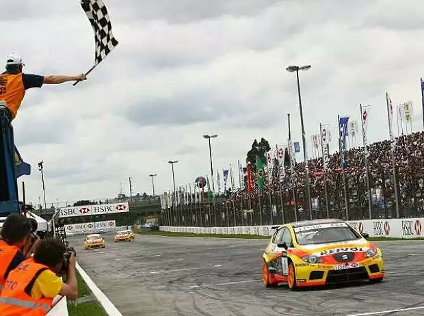 Titel-Bild zur News: Yvan Muller, Curitiba, Curitiba Circuit