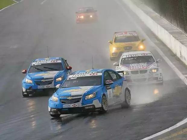 Alain Menu, Robert Huff, Curitiba, Curitiba Circuit Titel-Bild zur News: Alain Menu, Robert Huff, Curitiba, Curitiba Circuit