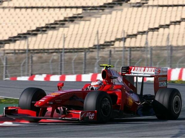 Kimi RäikkönenBarcelona, Circuit de Catalunya Kimi RäikkönenBarcelona, Circuit de Catalunya