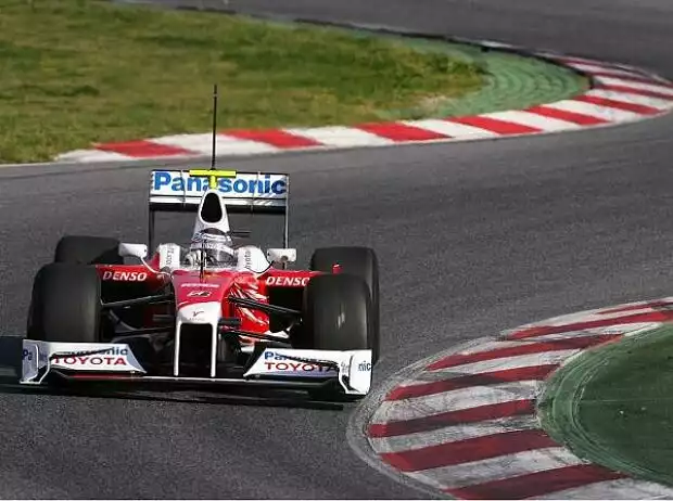 Jarno Trulli, Barcelona, Circuit de Catalunya Titel-Bild zur News: Jarno Trulli, Barcelona, Circuit de Catalunya