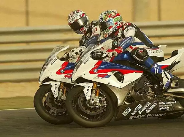 Ruben Xaus und Troy Corser, Doha, Losail Circuit Titel-Bild zur News: Ruben Xaus und Troy Corser, Doha, Losail Circuit