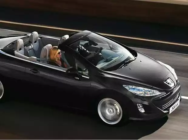 Peugeot 308 CC Titel-Bild zur News: Peugeot 308 CC