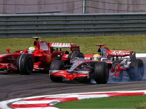 Lewis Hamilton neben Felipe Massa