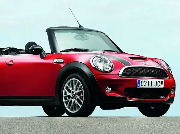 Mini John Cooper Works Cabrio Titel-Bild zur News: Mini John Cooper Works Cabrio