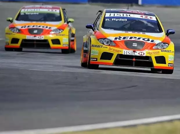 Gabriele Tarquini, Rickard Rydell, Miguel E. Abed, Autódromo Miguel E. Abed Titel-Bild zur News: Gabriele Tarquini, Rickard Rydell, Miguel E. Abed, Autódromo Miguel E. Abed