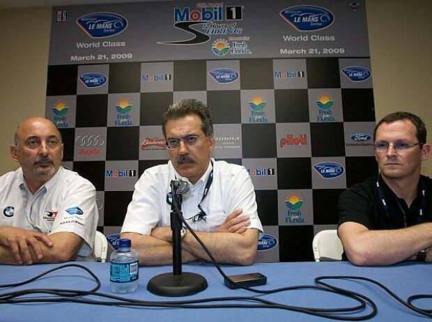 Titel-Bild zur News: Mario Theissen (BMW Motorsport Direktor), Sebring, Sebring International Raceway