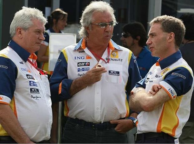 Pat Symonds, Flavio Briatore und Bob Bell Pat Symonds, Flavio Briatore und Bob Bell