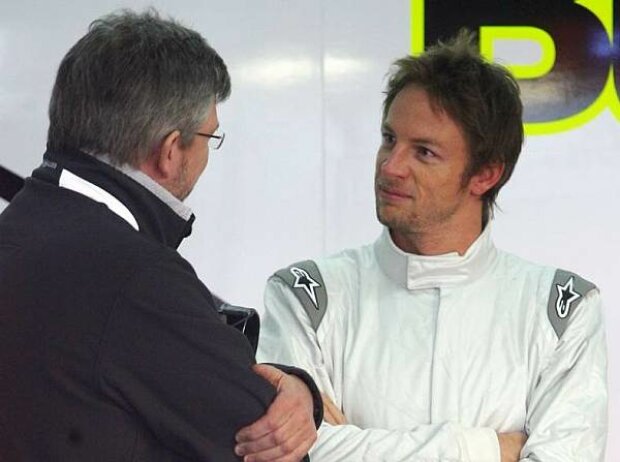 Jenson Button, Ross Brawn (Teamchef)Barcelona, Circuit de Catalunya