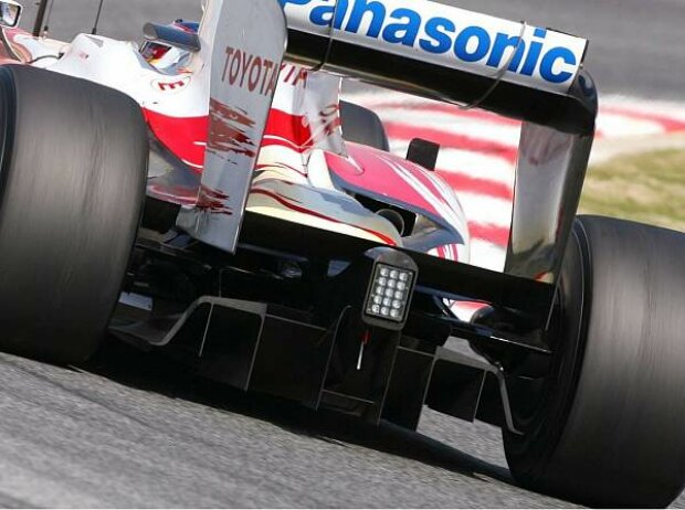 Titel-Bild zur News: Diffusor des TF109 von Timo Glock, Barcelona, Circuit de Catalunya