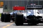 Lewis Hamilton (McLaren-Mercedes) vor Robert Kubica (BMW Sauber F1 Team)