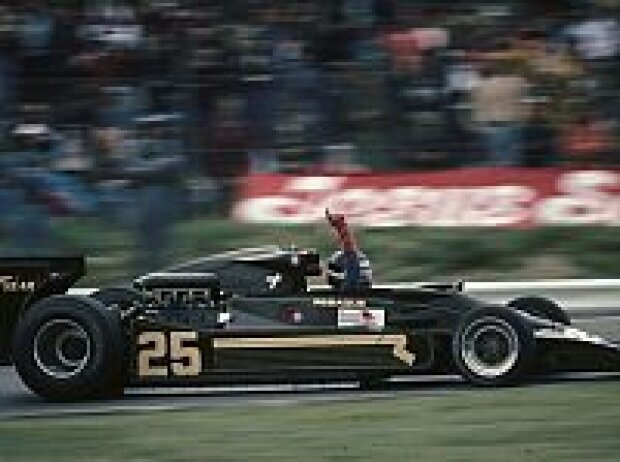 Hector Rebaque 1978 im Lotus 79 in Brands Hatch