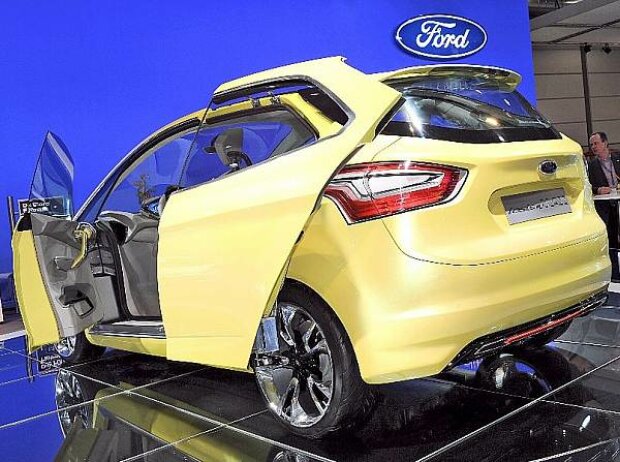 Ford Iosis Max