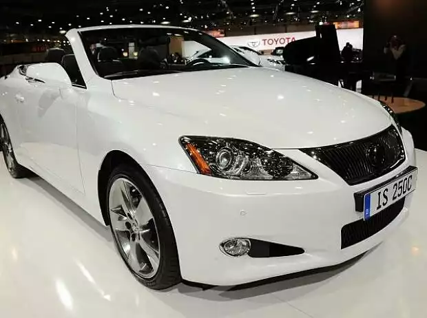 Lexus IS 250 C Titel-Bild zur News: Lexus IS 250 C
