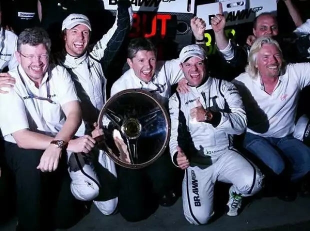 Titel-Bild zur News: Jubel beim Brawn-Team, Melbourne, Albert Park Melbourne