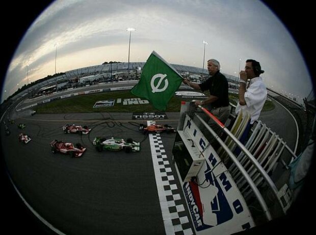 Titel-Bild zur News: Richmond Start IndyCars IRL