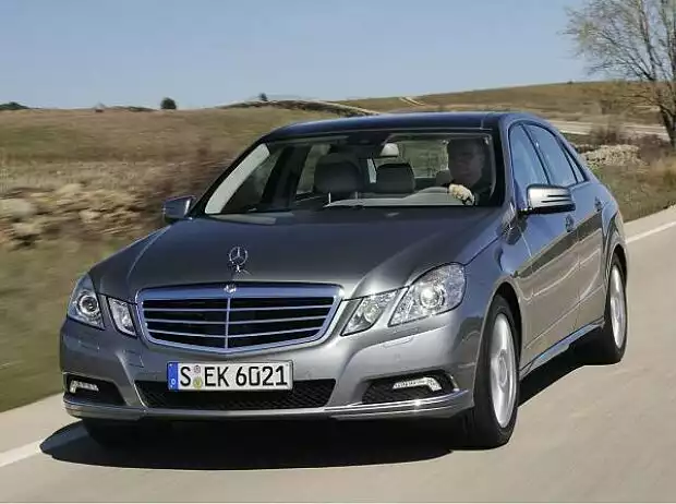 Mercedes-Benz E-Klasse Titel-Bild zur News: Mercedes-Benz E-Klasse