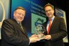 Bild zum Inhalt: Allianz Sicherheitspreis Genius 2009 für Volvo