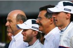 Peter Sauber (Ex-Formel-1-Teamchef), Nick Heidfeld, Mario Theissen (BMW Motorsport Direktor) und Robert Kubica (BMW Sauber F1 Team) 