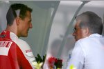 Michael Schumacher und (Ferrari) Mario Theissen (BMW Motorsport Direktor) (BMW Sauber F1 Team) 