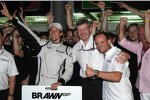 Jenson Button, Ross Brawn (Teamchef) und Rubens Barrichello (Brawn) 