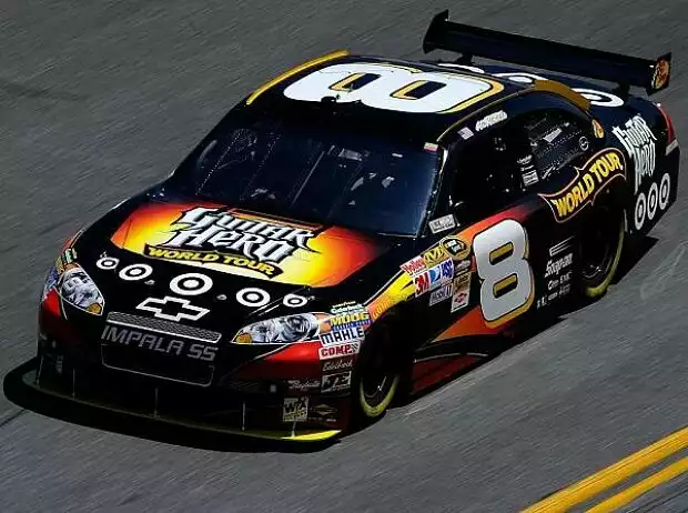 Aric Almirola Titel-Bild zur News: Aric Almirola
