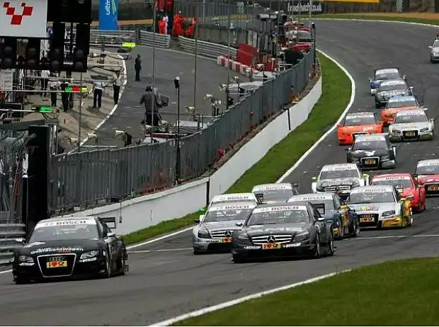 Titel-Bild zur News: Start in Brands Hatch