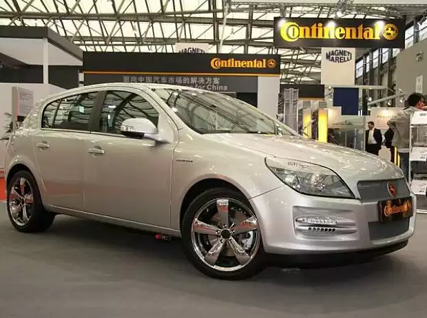 Continental Hybridconcept-Studie Titel-Bild zur News: Continental Hybridconcept-Studie