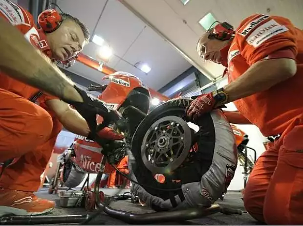 Bridgestone-Reifen Titel-Bild zur News: Bridgestone-Reifen