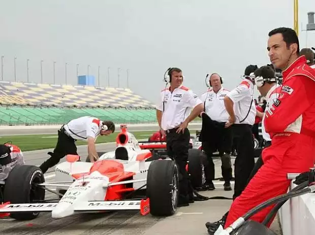 Helio Castroneves Titel-Bild zur News: Helio Castroneves