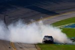 Brad Keselowski feiert