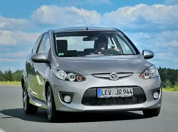 Mazda 2 Sport Titel-Bild zur News: Mazda 2 Sport