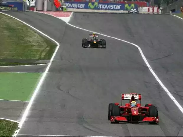 Felipe Massa vor Sebastian Vettel Titel-Bild zur News: Felipe Massa vor Sebastian Vettel