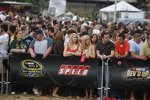 NASCAR-Fans in Downtown Charlotte